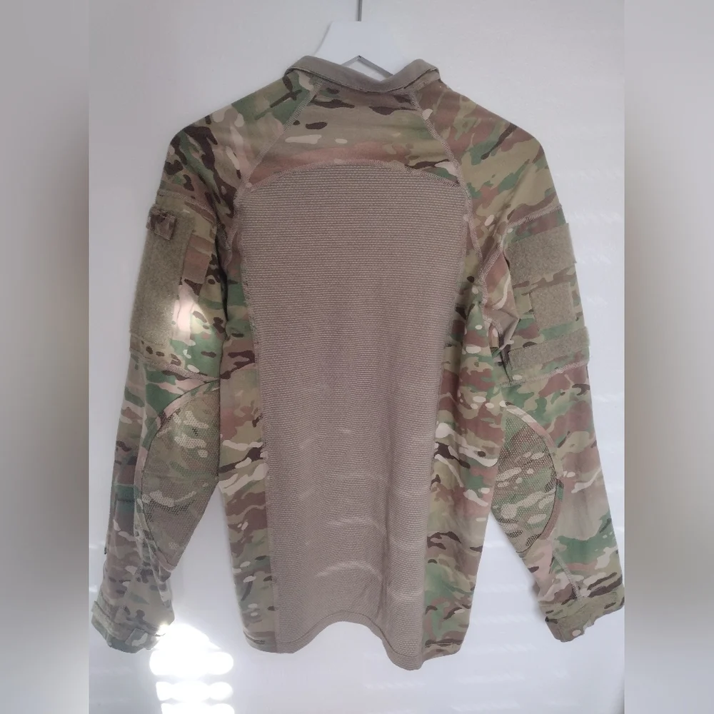 US Army Combat Shirt Size: L